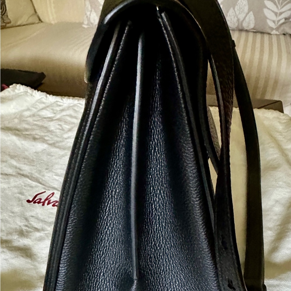 Salvatore Ferragamo Gancini Bag + scarf - Picture 10 of 16